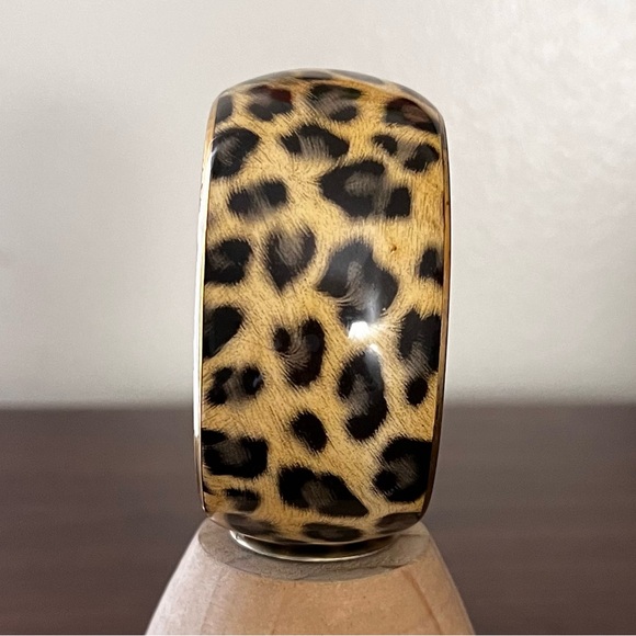 Vintage Leopard Print Brass Bangle - Picture 4 of 6